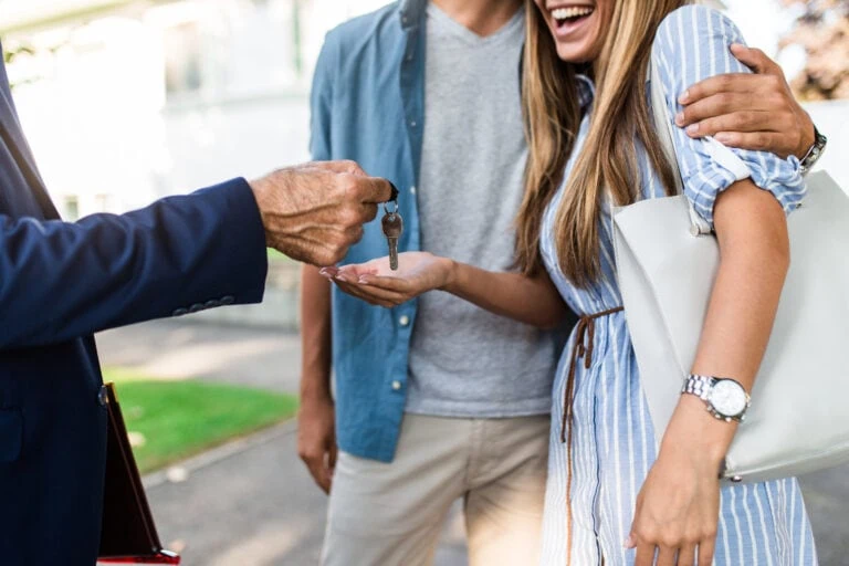 Should you buy a house before selling yours, handing over keys